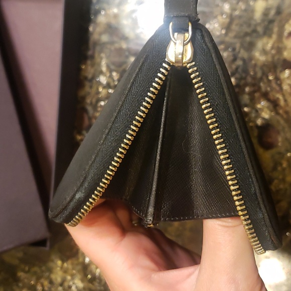 Prada Nylon zippy wallet black - Picture 11 of 12